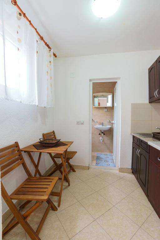 Apartments Lora بار المظهر الخارجي الصورة