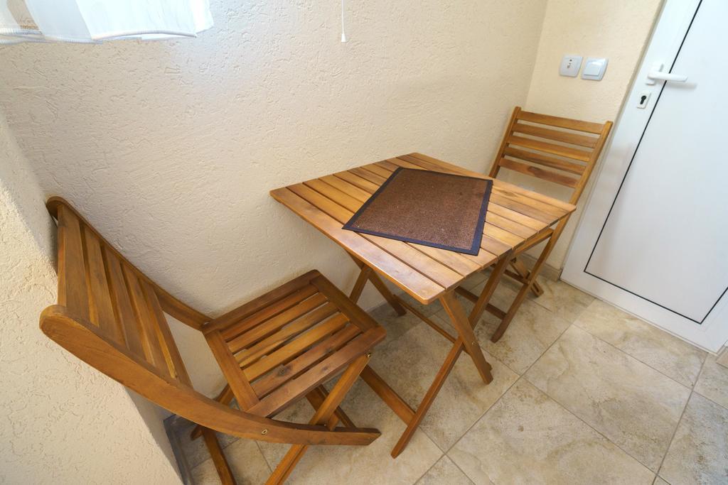 Apartments Lora بار المظهر الخارجي الصورة
