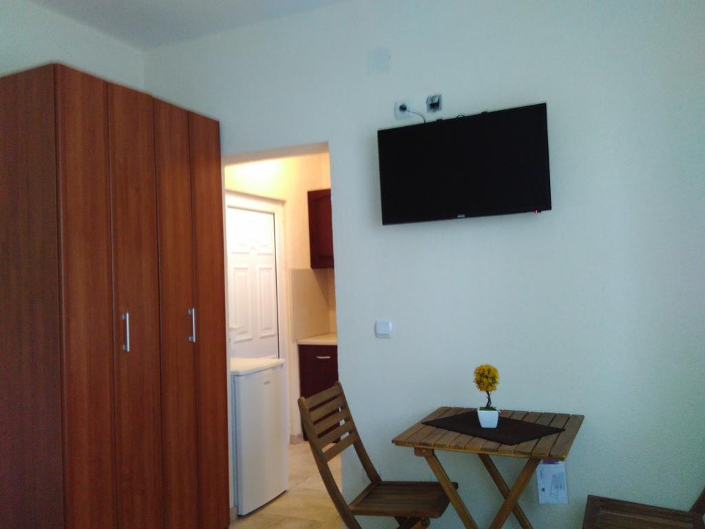 Apartments Lora بار المظهر الخارجي الصورة
